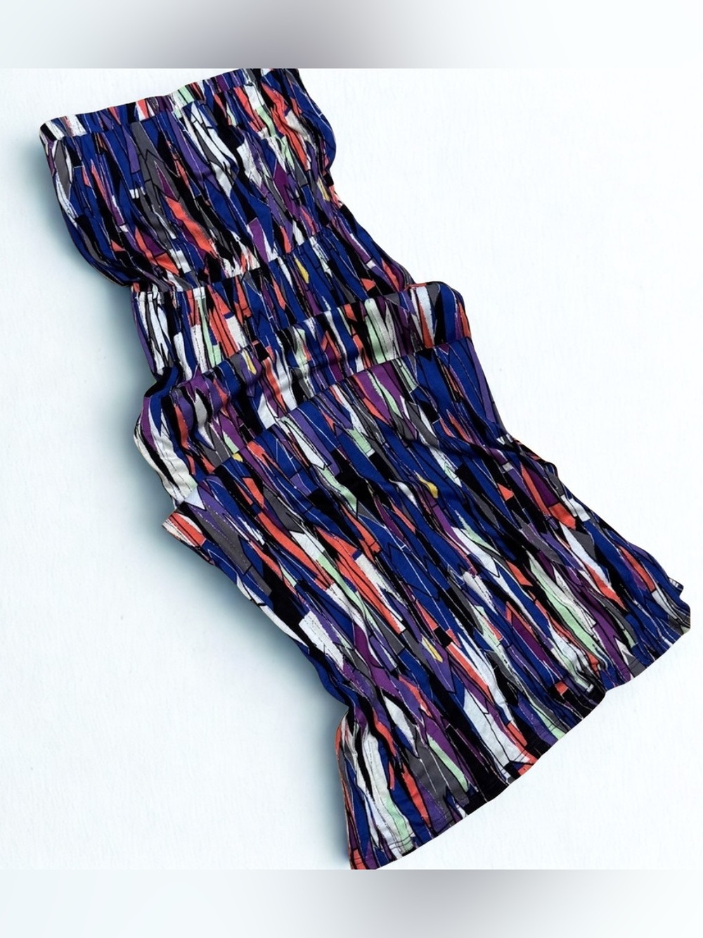 NWOT Splendid Multi Color Abstract Strapless Maxi Dress, Size Medium.